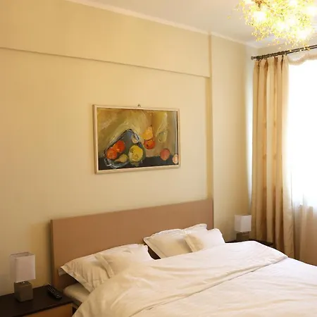 Mina Center Amzei Apartamento *