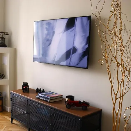 Mina Center Amzei * 布加勒斯特